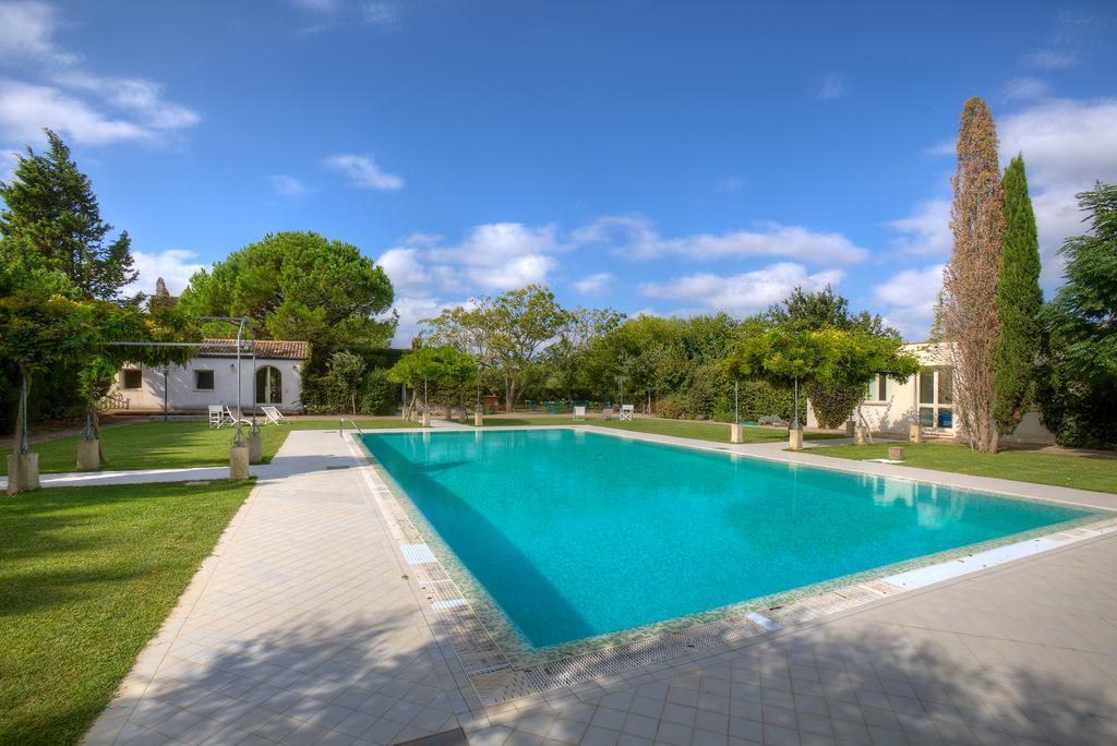Tenuta Sant'Andrea Giuggianello Exterior photo