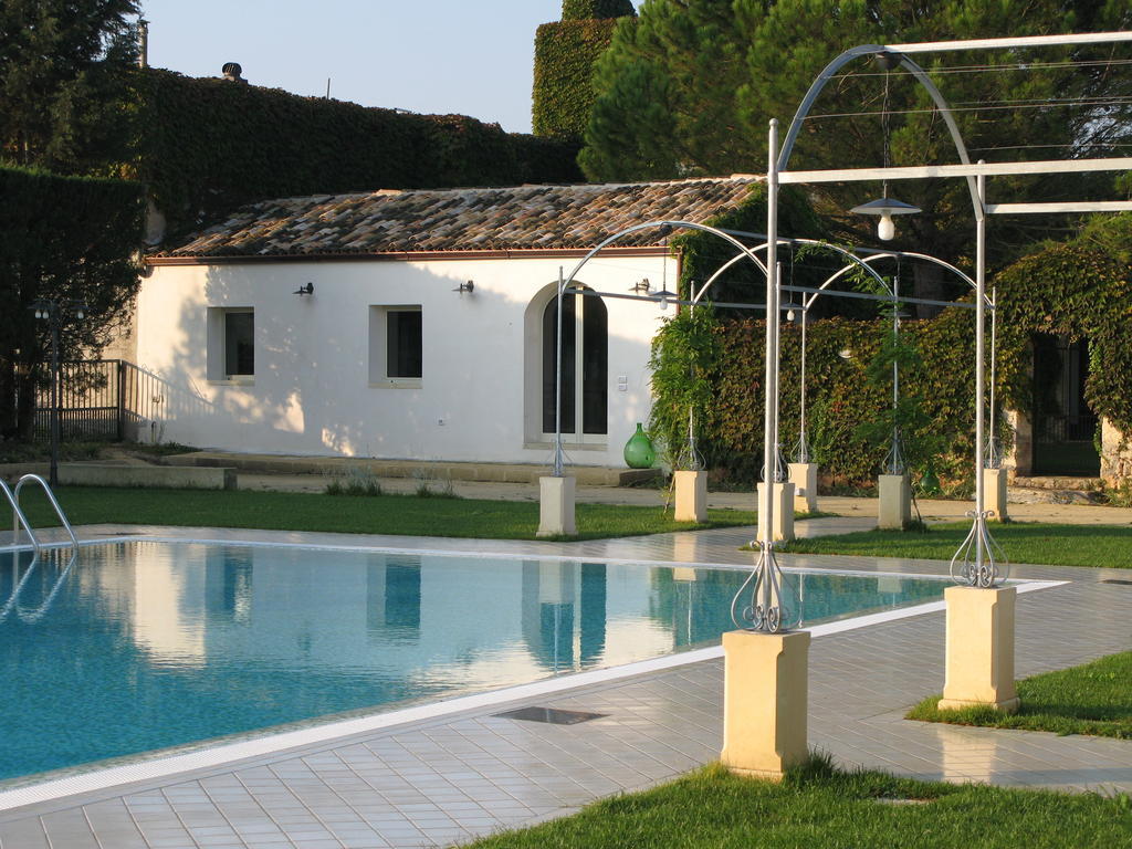 Tenuta Sant'Andrea Giuggianello Exterior photo